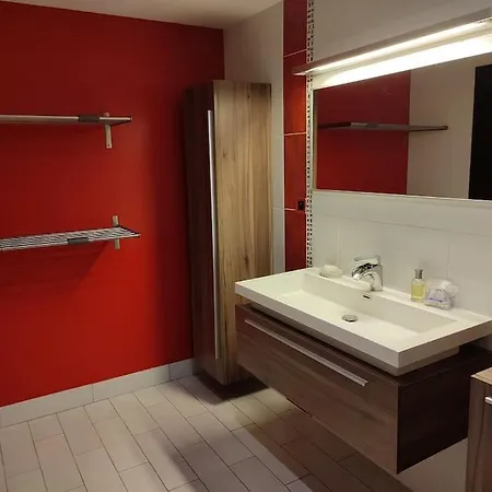 Grand T2 Lumineux Viarme/talensac Avec Parking